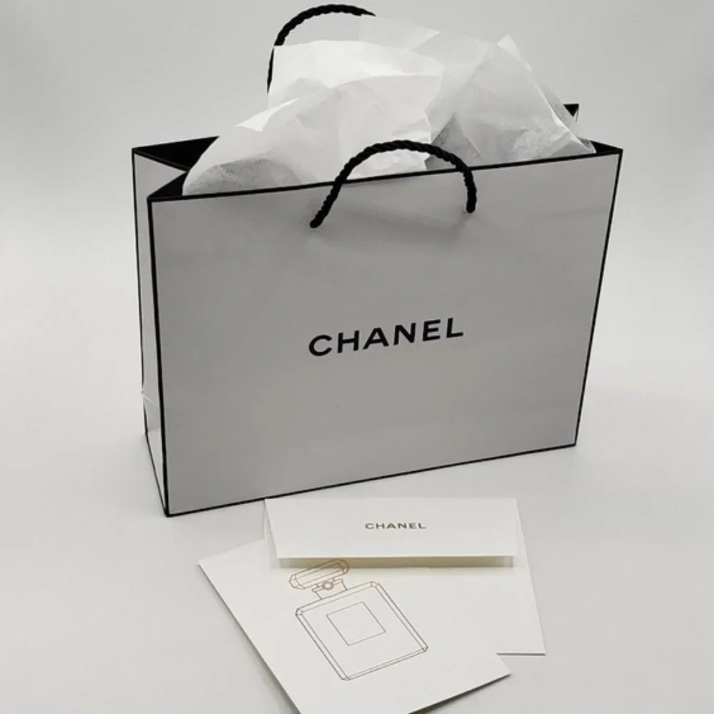 CHANEL Gift Bag